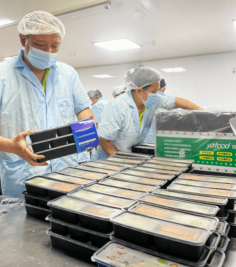 在当今竞争激烈的市场环境中，开设一家成功的餐饮连锁品牌已经成为许多创业者梦寐以求的目标。如何才能让自己的品牌从众多竞争对手中脱颖而出呢？今天我们就来探讨一下开设餐饮连锁品牌的实战攻略。